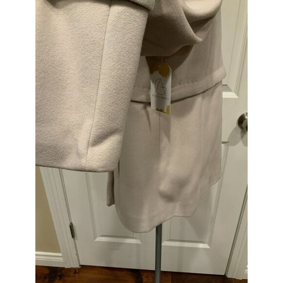 Elie Tahari Cream Double Breasted 100% Wool Pea Coat, Size 6 - Picture 7 of 11